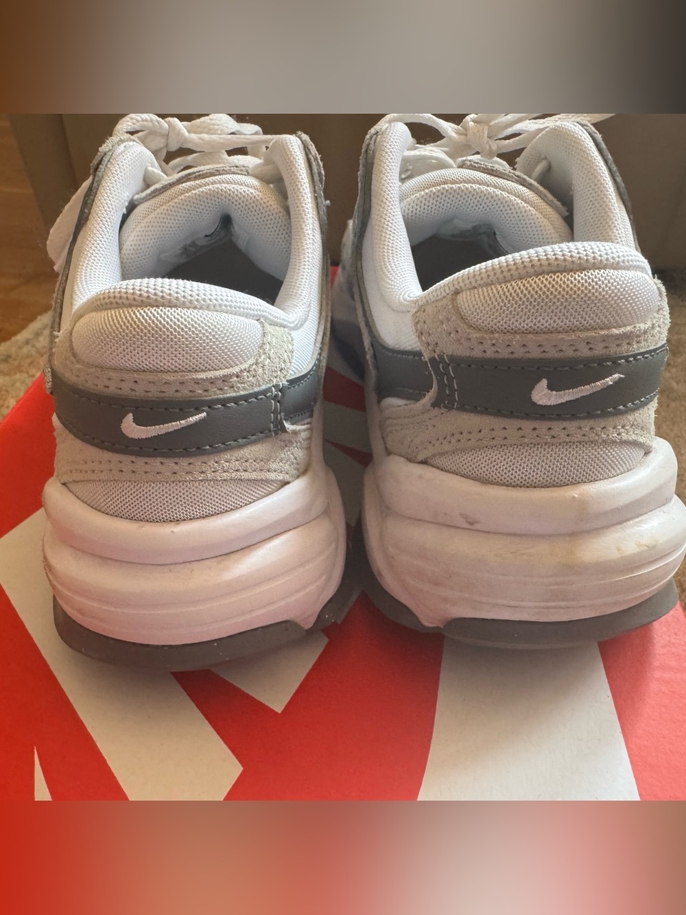 Nike AL8 - Picture 3 of 8